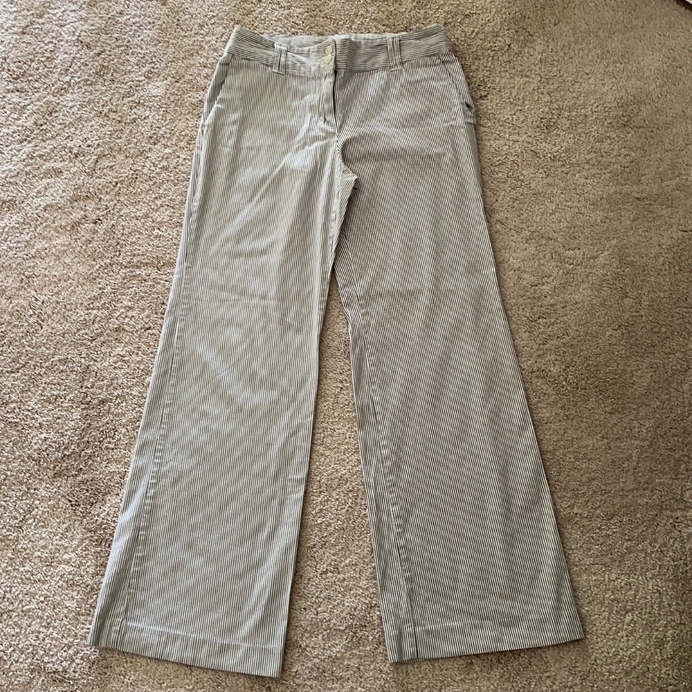 IZOD wide leg women’s pants with pinstripe size 8